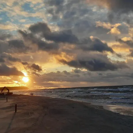 Morski アパート ミエンジボジェ